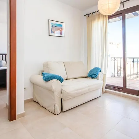 Three-bedroom In Los Monteros *